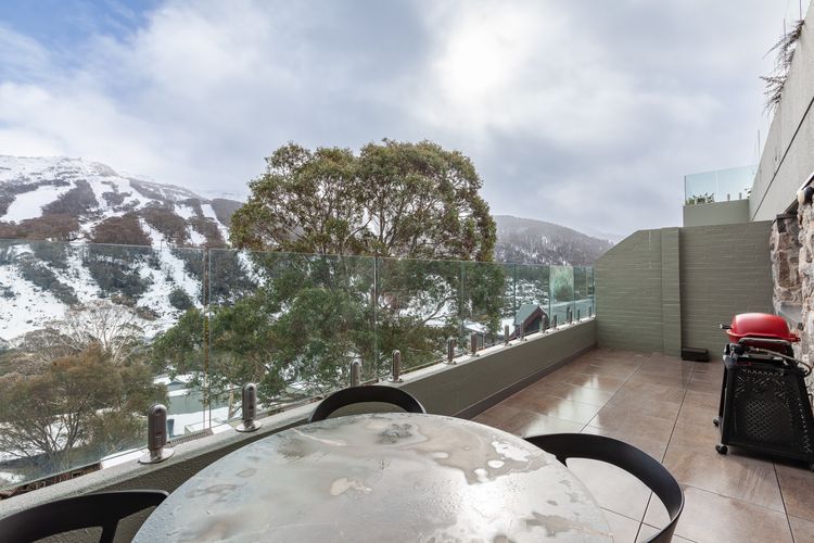 Lantern 9 Deluxe – Parking