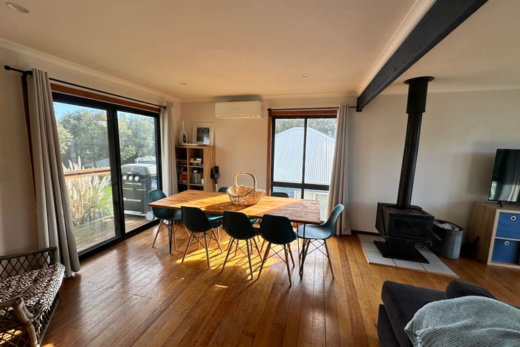 Saturn Sands – 30 Saturn Parade