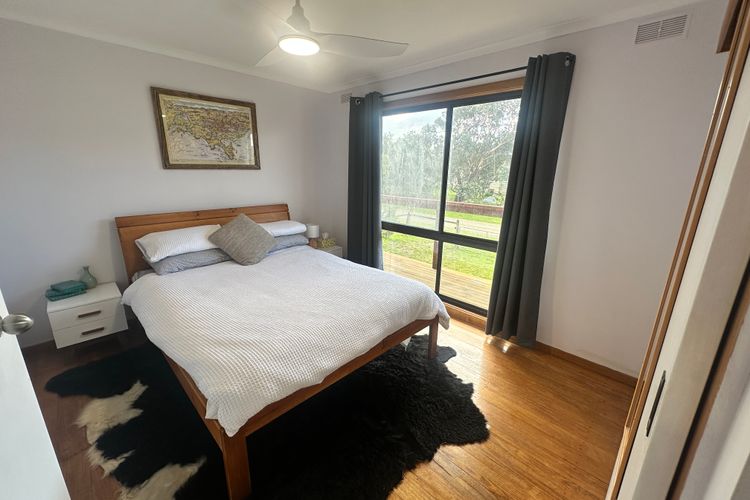 Saturn Sands – 30 Saturn Parade