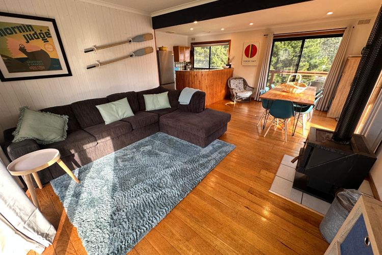 Saturn Sands – 30 Saturn Parade