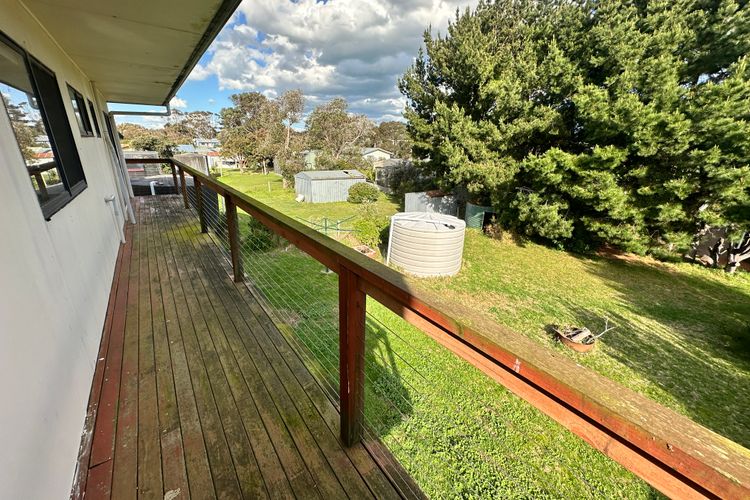 Saturn Sands – 30 Saturn Parade