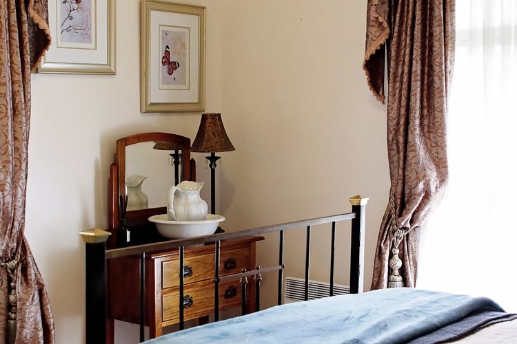 Borough Country House