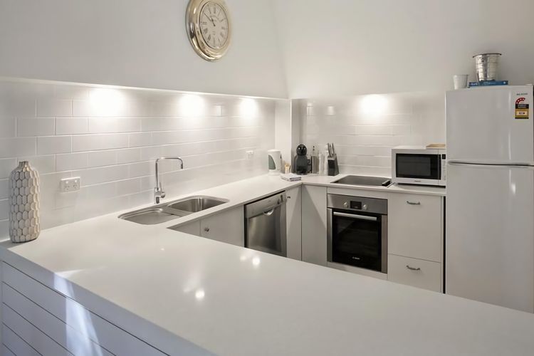 Little Cove Townhouse 2 Pandanus Street 14