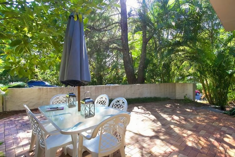 Little Cove Townhouse 2 Pandanus Street 14