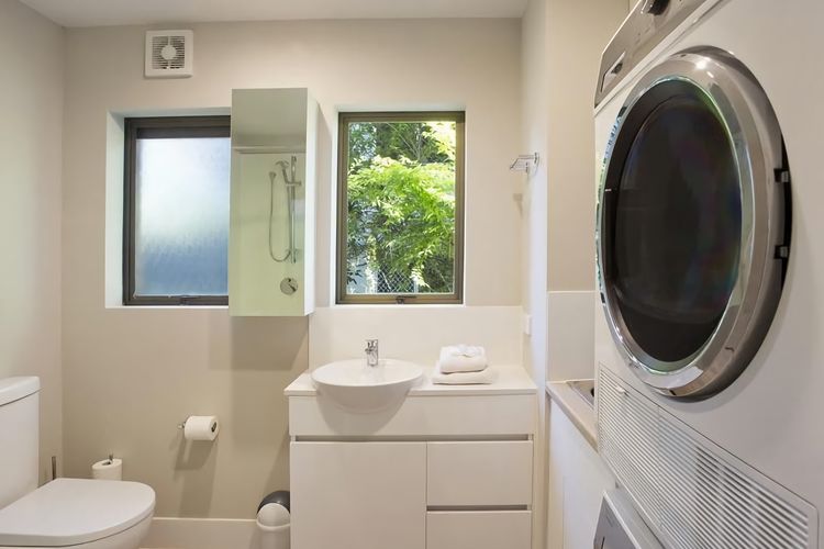 Sundown Lodge 2 Edgar Bennett Avenue 14