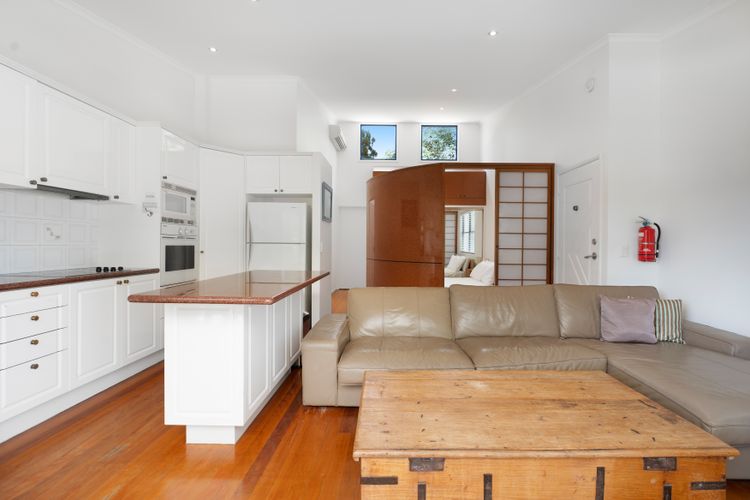 Kookaburra Lodge 4 Little Cove Road 8