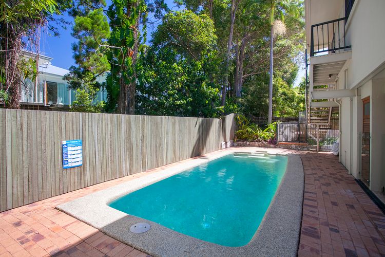 Kookaburra Lodge 4 Little Cove Road 8