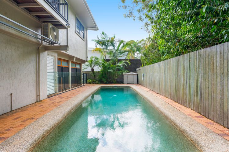 Kookaburra Lodge 4 Little Cove Road 8