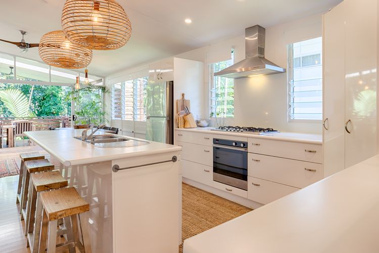 Sunshine Beach House 14 Depper Street