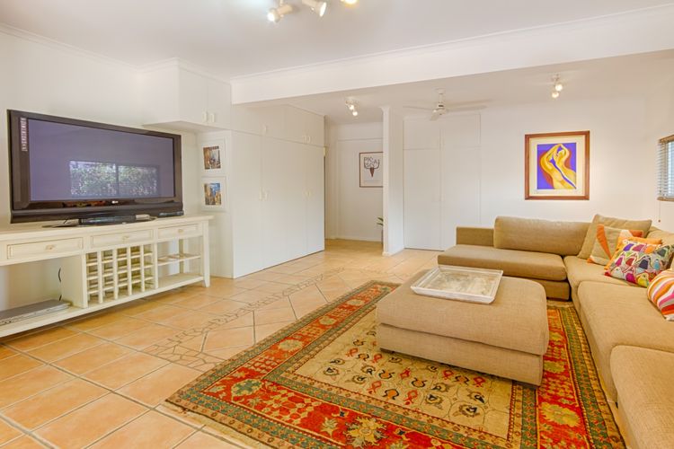 Sunshine Beach House 14 Depper Street