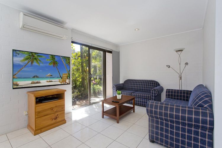 St James Square 5 James Street 40-42