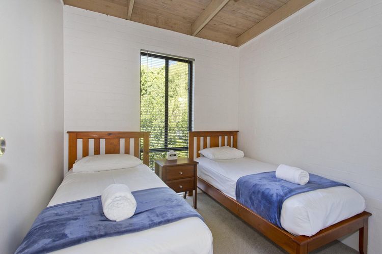 St James Square 5 James Street 40-42