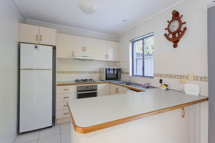 St James Square 5 James Street 40-42