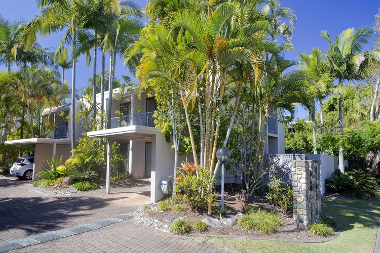 St James Square 5 James Street 40-42