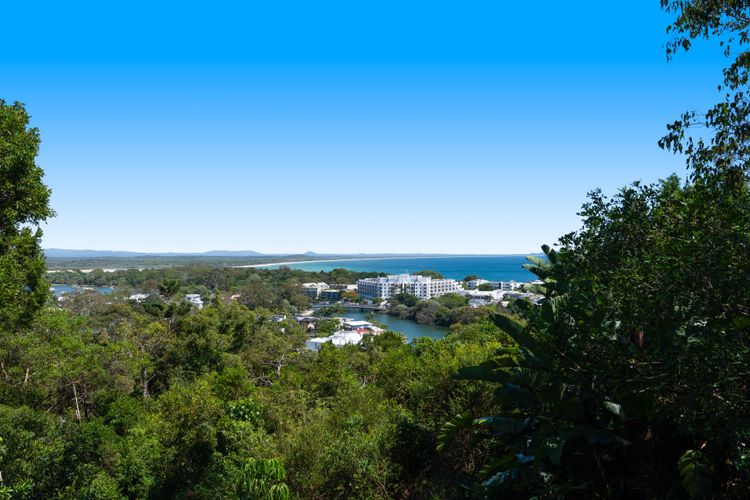 Kalimna 2 Picture Point Crescent 35