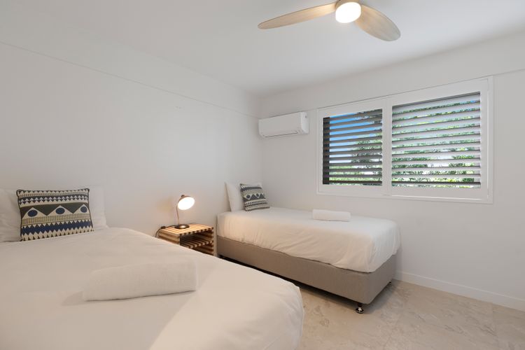 Kalimna 2 Picture Point Crescent 35