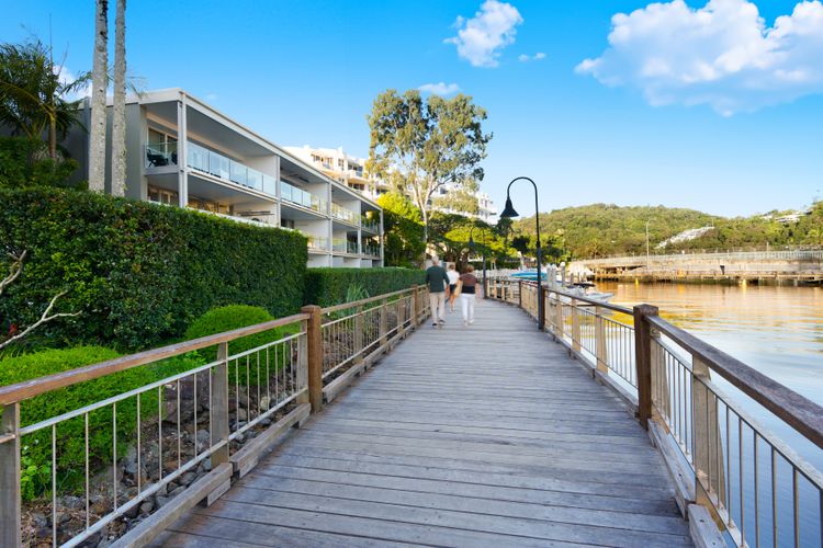 Jacaranda 12 Hastings Street 12