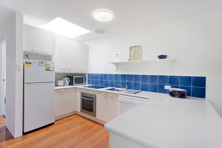 Dolphins 2 Alderly Terrace 36