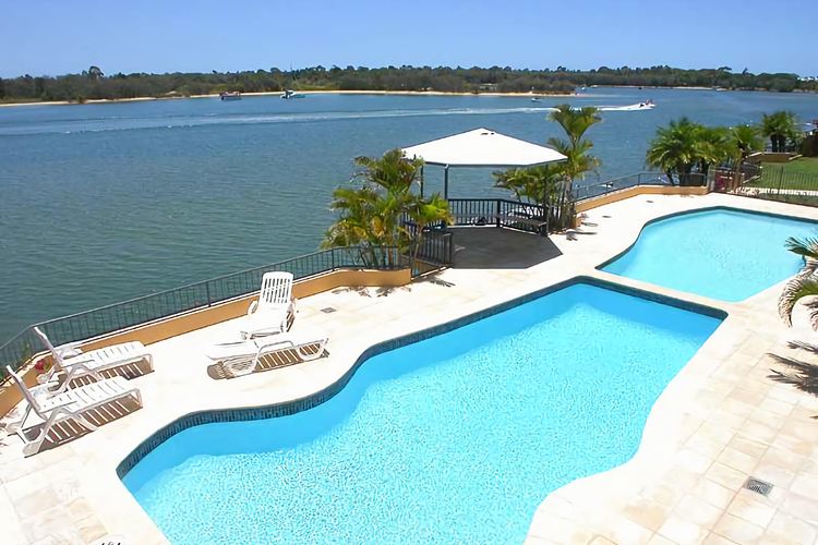 Aqua Linea 6 Noosa Parade 82