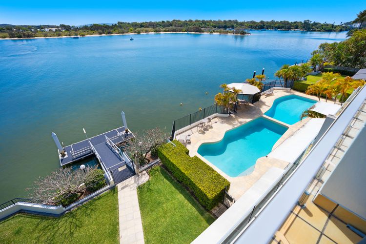 Aqua Linea 7 Noosa Parade 82