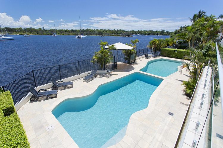 Aqua Linea 3 Noosa Parade 82