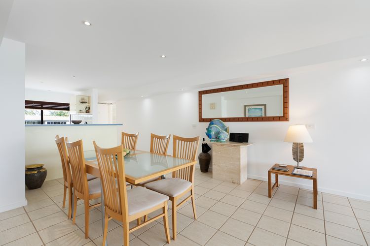 Aqua Linea 3 Noosa Parade 82