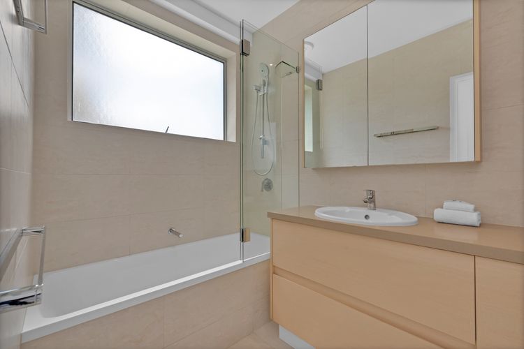 Kareka 5 Little Cove Road 17