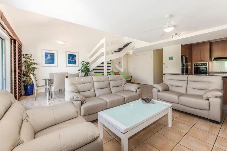 Unit 9 Viewcrest 3 Bedroom 24 Viewland Drive