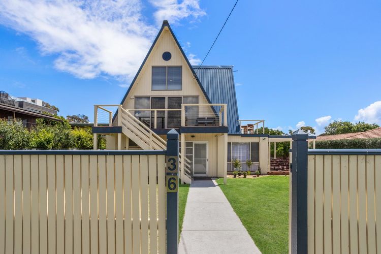 Rye Beach Chalet – Downstairs Only