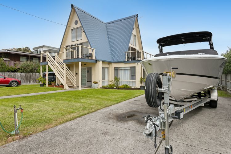 Rye Beach Chalet and Loft