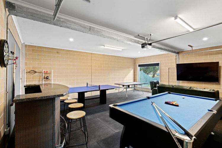 Bliss on the Bay – Upstairs and Games Room