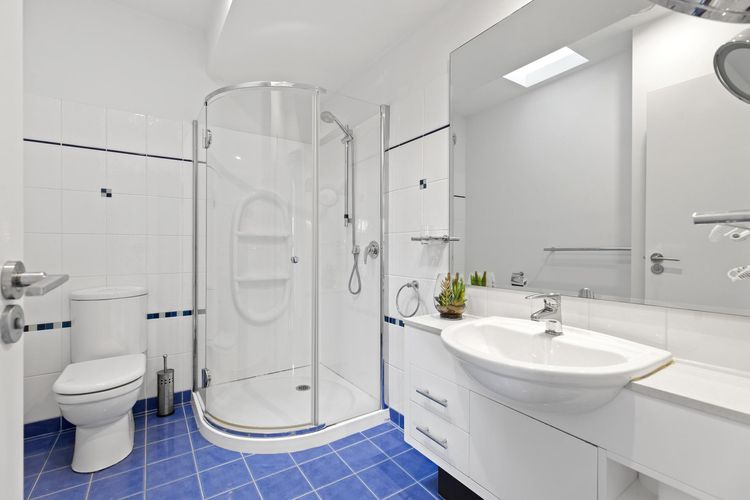 Bliss on the Bay – Upstairs and Games Room