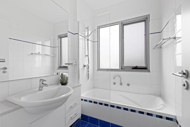 Bliss on the Bay – Full House