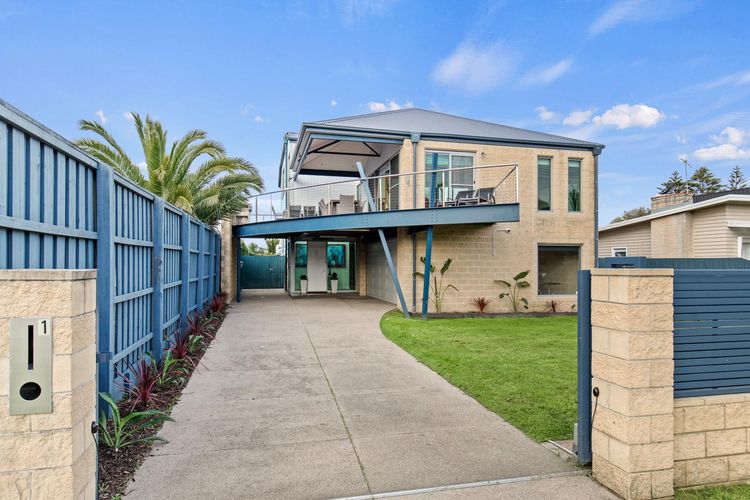 Bliss on the Bay – Full House