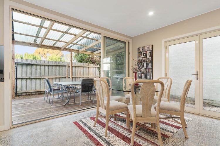 Bliss on the Bay – Full House