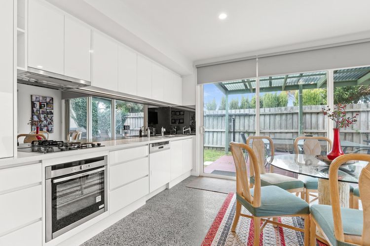 Bliss on the Bay – Full House