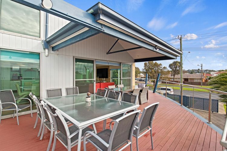 Bliss on the Bay – Full House