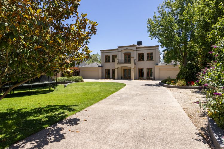 Jacksons Coast House