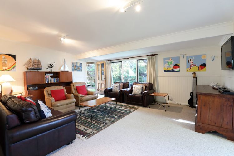 spacious lounge room