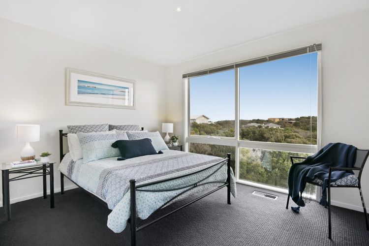 Upstairs Double Bedroom 