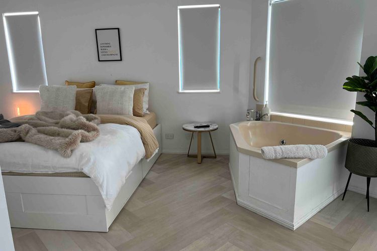 Luxury Paradise 2 Bedroom Lower House Only