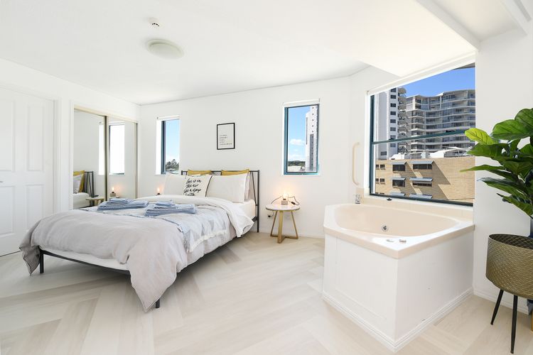 Luxury Paradise 2 Bedroom Lower House Only