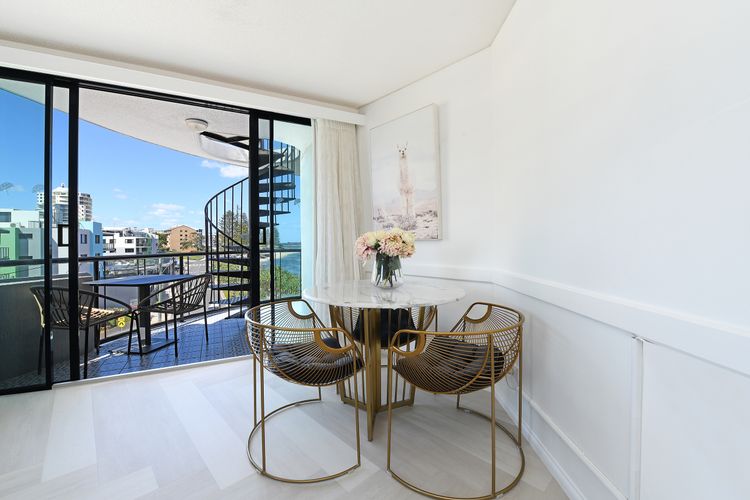 Luxury Paradise 2 Bedroom Lower House Only