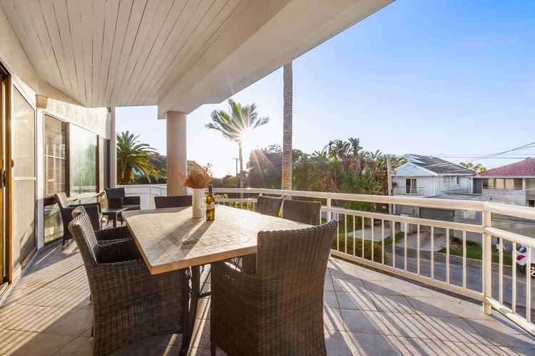 Beachside Manor