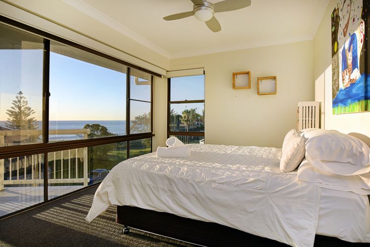 Beachside Manor