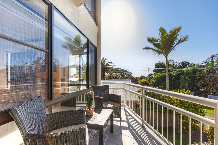 Beachside Manor