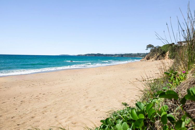 Solitary Views – Sapphire Beach