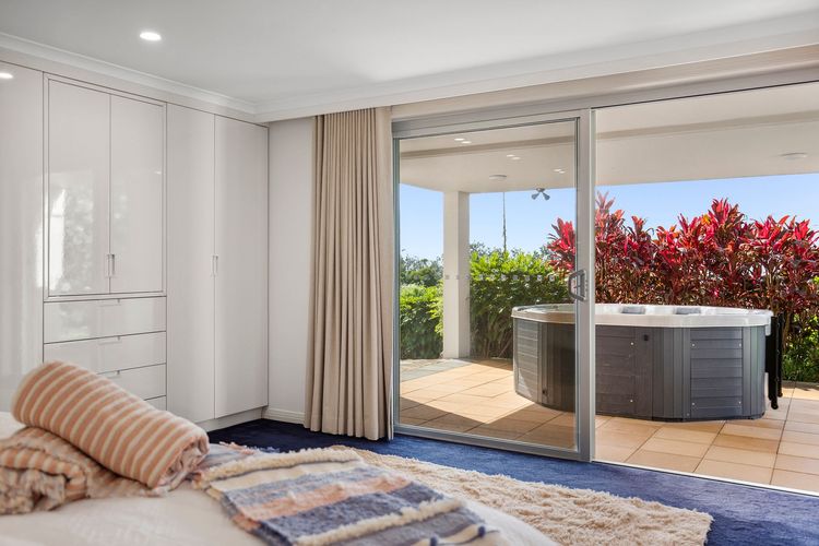 Solitary Views – Sapphire Beach