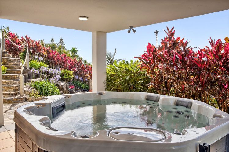 Solitary Views – Sapphire Beach