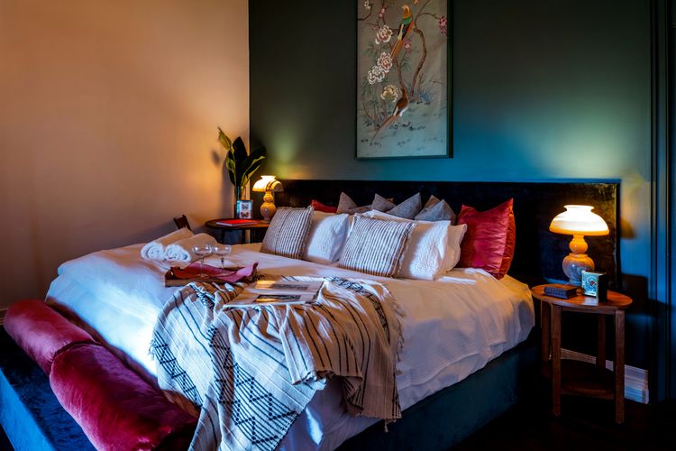 Eastern Superior 1  Luxury meets charm in this detailed nook of Eastern Hideaway’s twin suite. Perfect for thoughtful travelers who notice the little touches that matter.